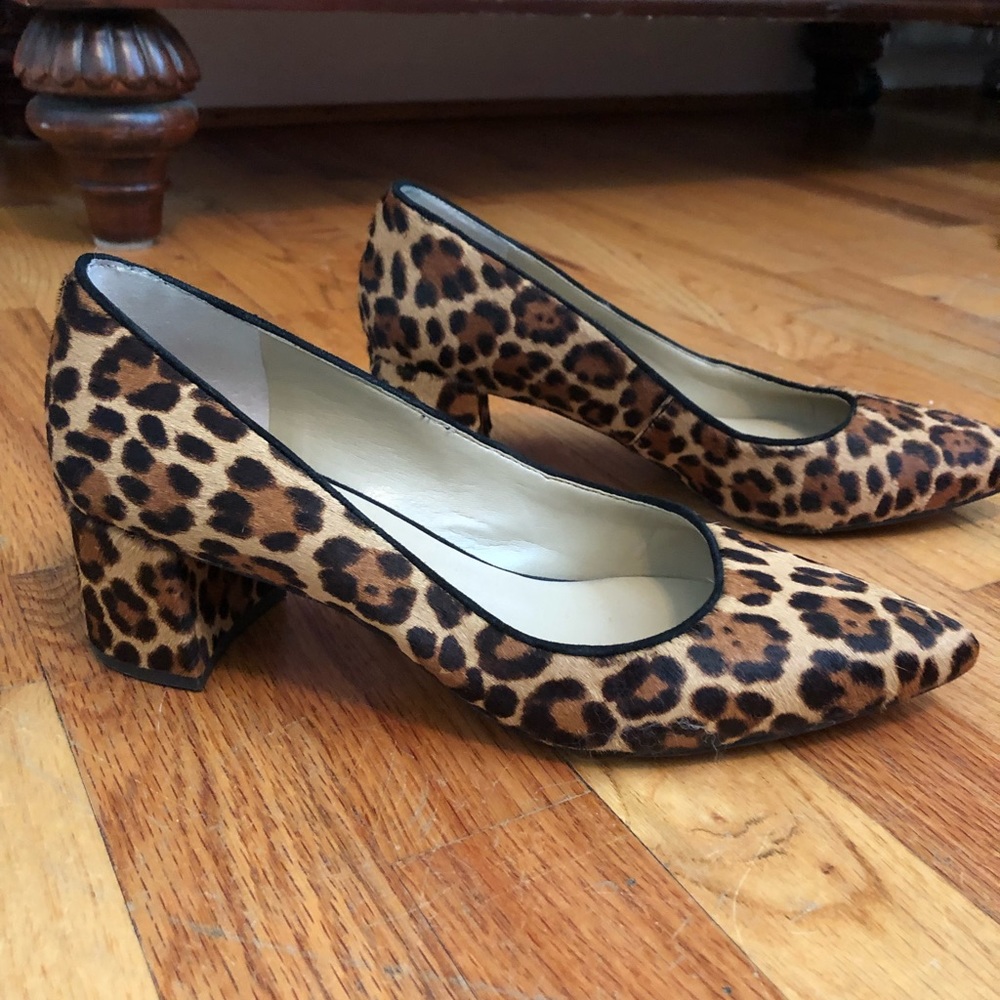 Ann Taylor Calfskin Leopard Print Heels 8